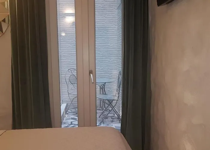 Del Giglio 3* باري